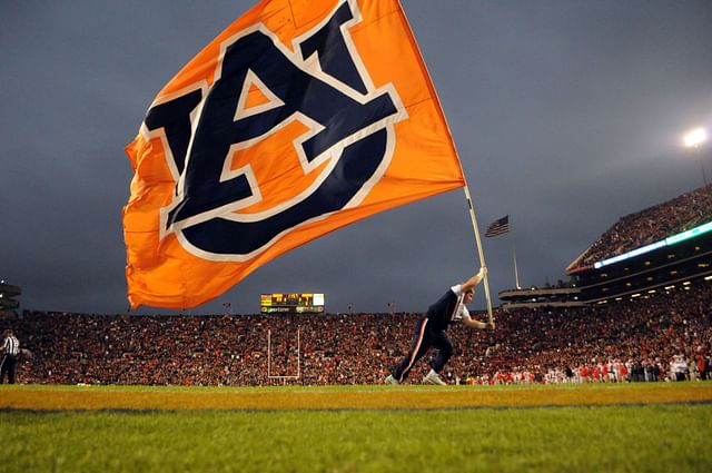 COLLEGE FOOTBALL: NOV 11 Georgia at Auburn - Source: Getty