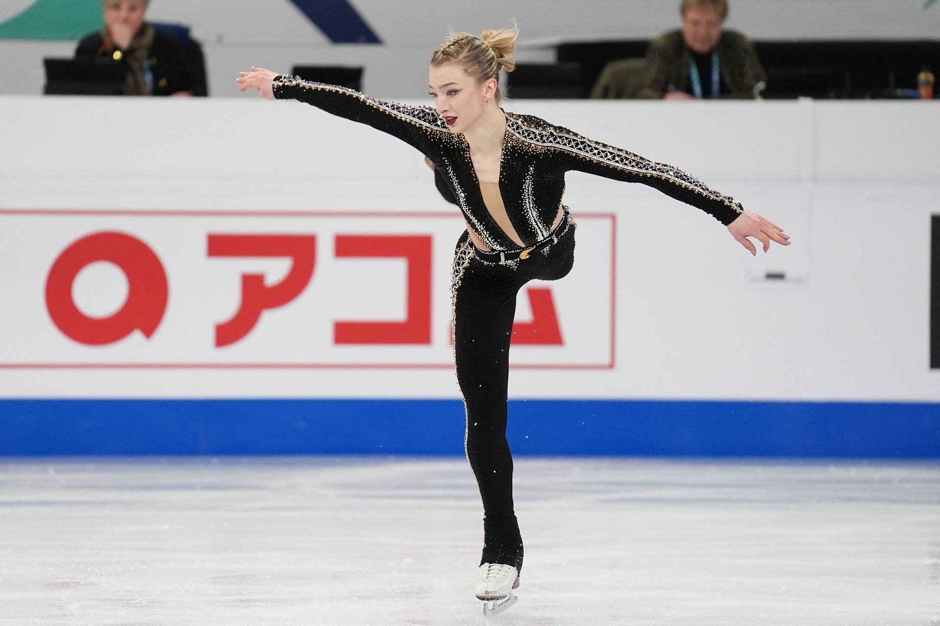 Glenn at the 2024 World Skating Championships (Image via Getty Images)