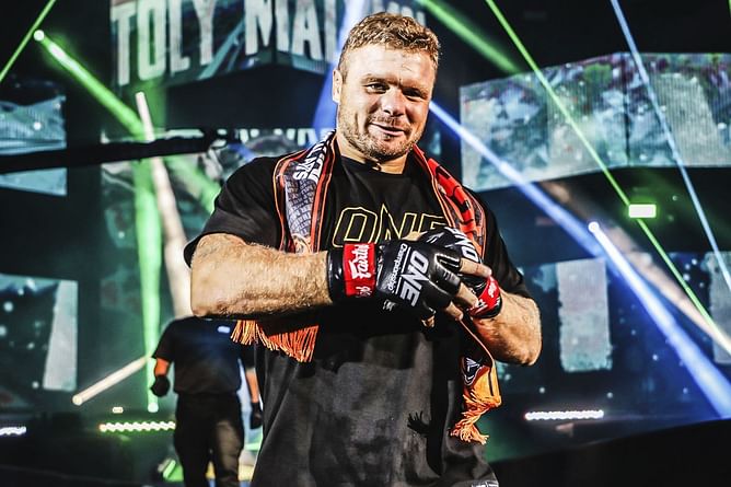 “My motivation is always right beside me” - Anatoly Malykhin fights for family and nothing else
