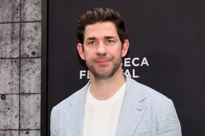 "My children will love that": John Krasinski on Emily Blunt's plan to use his Sexiest Man Alive cover as wallpaper