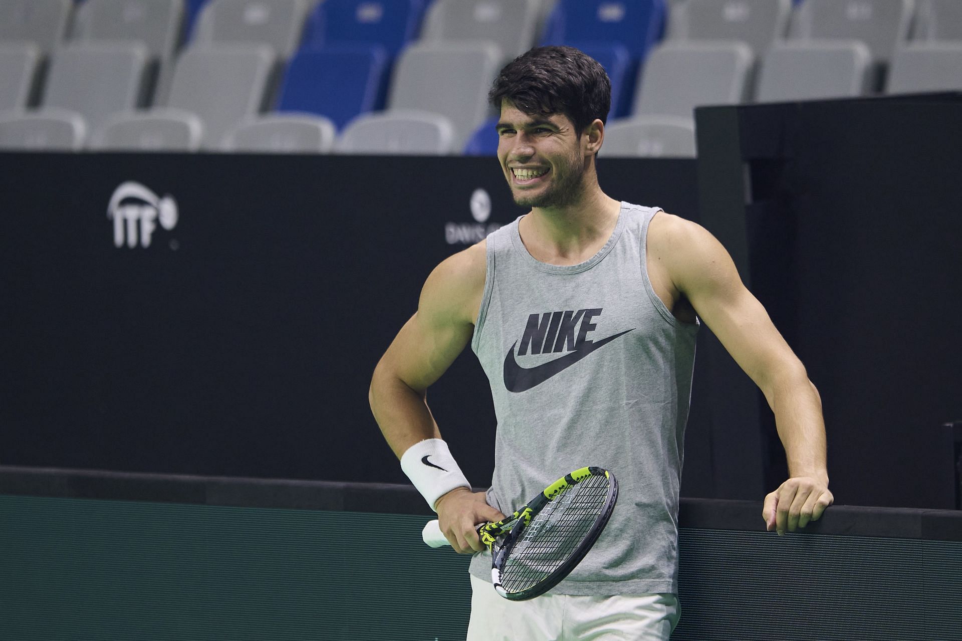 Carlos Alcaraz training ahead of the Davis Cup Finals (Source: Getty)