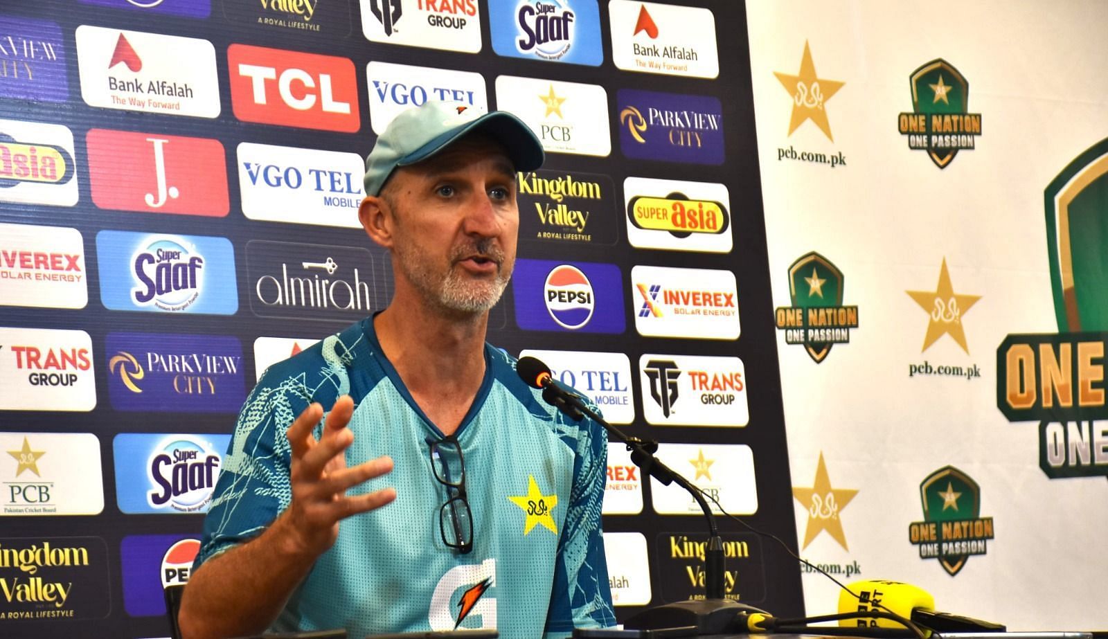 पाकिस्तान क्रिकेट टीम के हेड कोच जेसन गिलेस्पी (Photo Credit_X/@TheRealPCB)