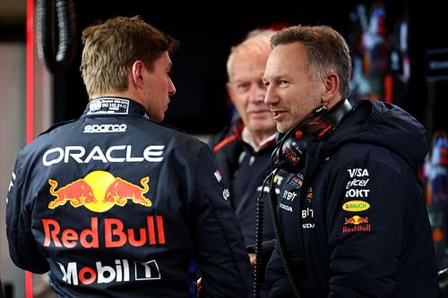 Christian Horner talks with Max Verstappen during final practice ahead of the Las Vegas Grand Prix - Source: Getty