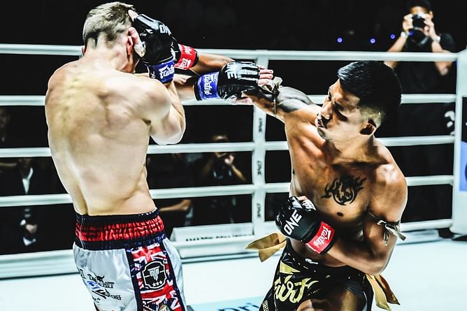 WATCH: Thai superstar Rodtang Jitmuangnon fires away at Jacob Smith on dominant ONE 169 victory in Bangkok