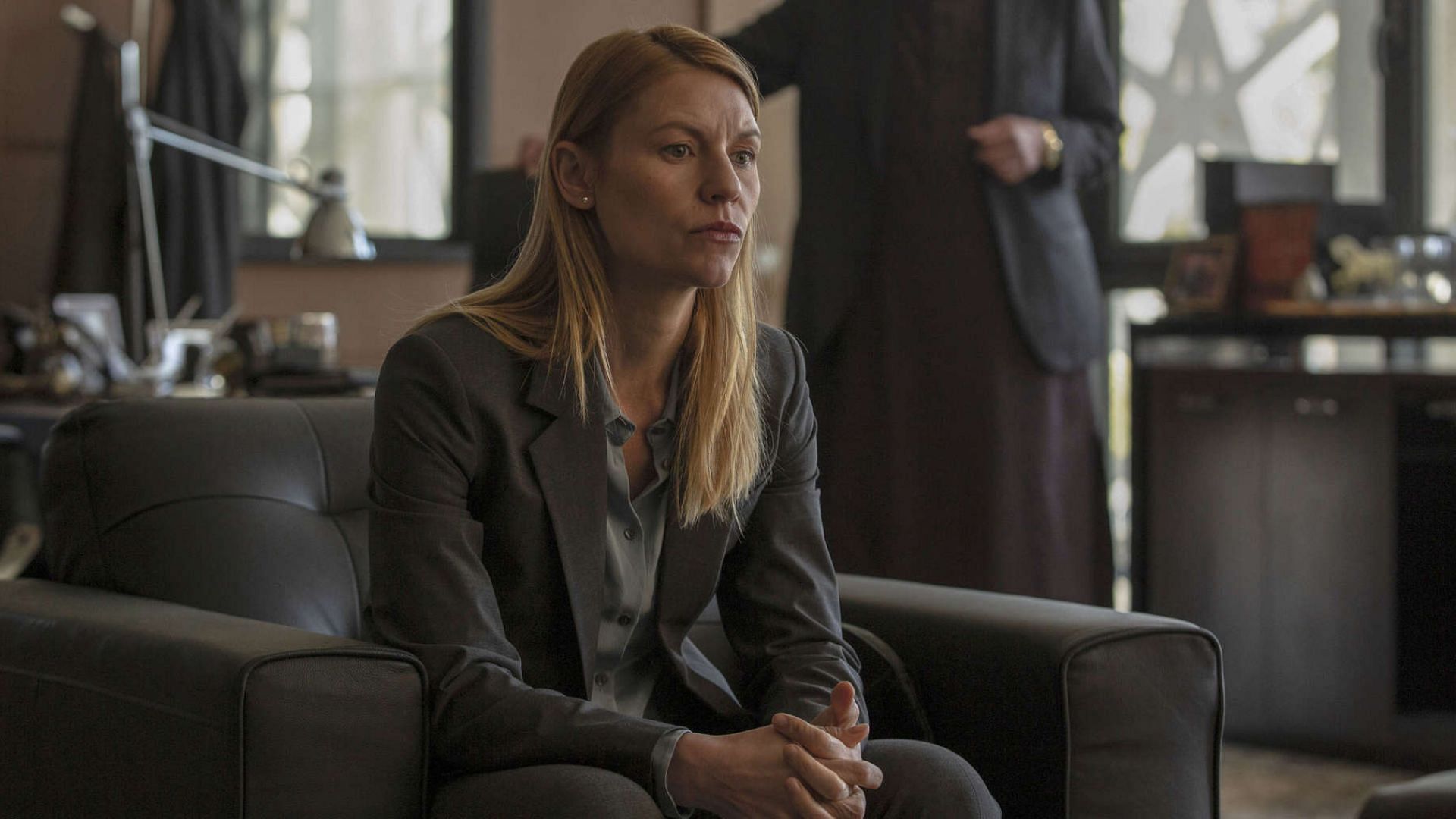 a still from Homeland (image via Showtime)