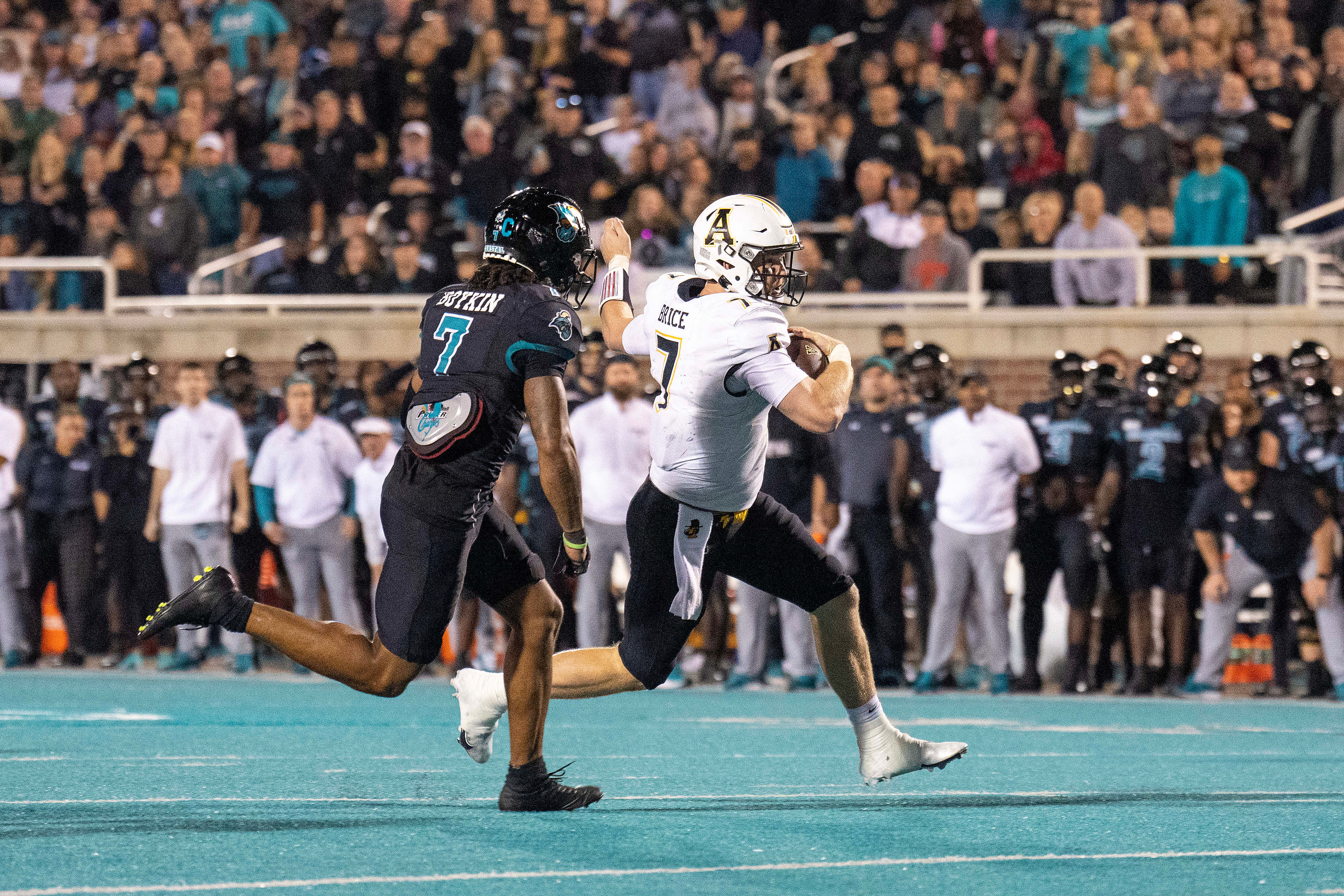 NCAA Football: Appalachian State at Coastal Carolina - Source: Imagn