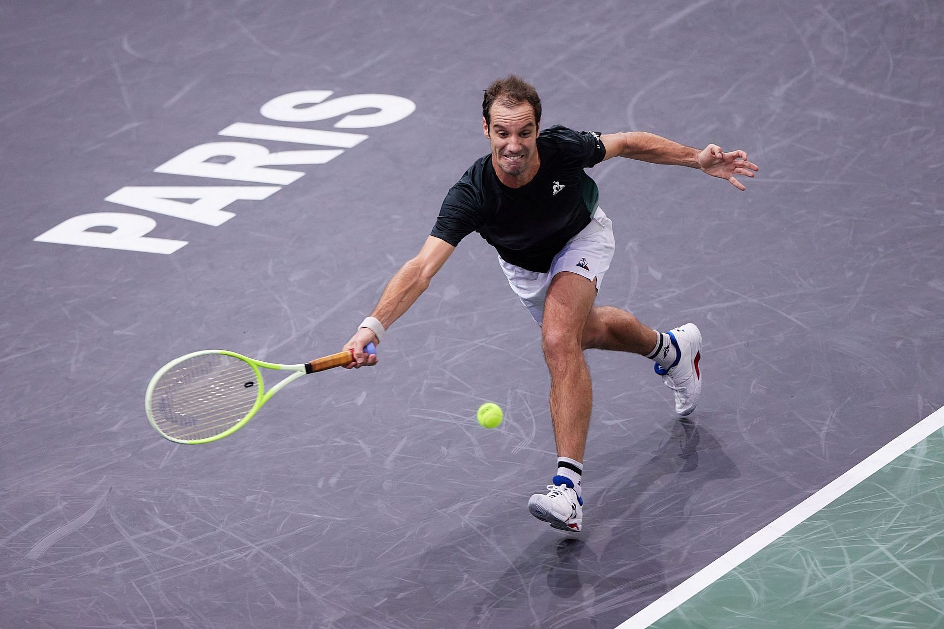 Gasquet plays a forehand in the Rolex Paris Masters 2024 - Source: Getty