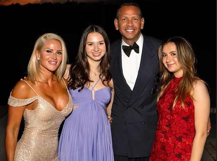 Alex Rodriguez Girlfriend and Family Pictures