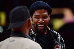 Kevin Durant greets Twitter NBA fan in response to his 'shoutout': "What don't u agree with brother?"