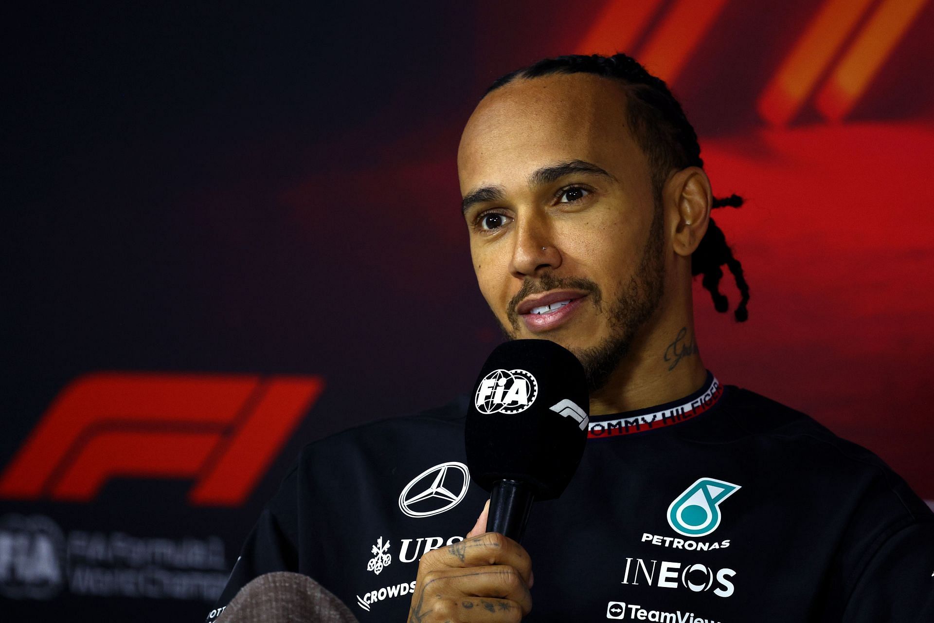 What car does Lewis Hamilton drive?