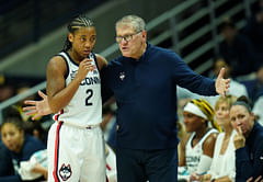 UConn HC Geno Auriemma provides update on KK Arnold’s ankle problems