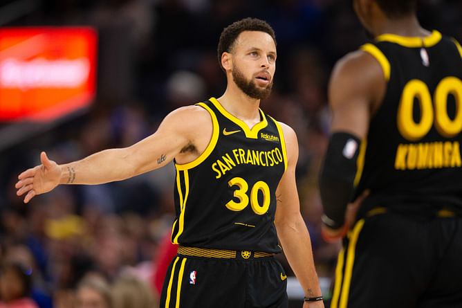 3 reasons why Steve Kerr should re-instate Jonathan Kuminga in starting lineup alongside Steph Curry