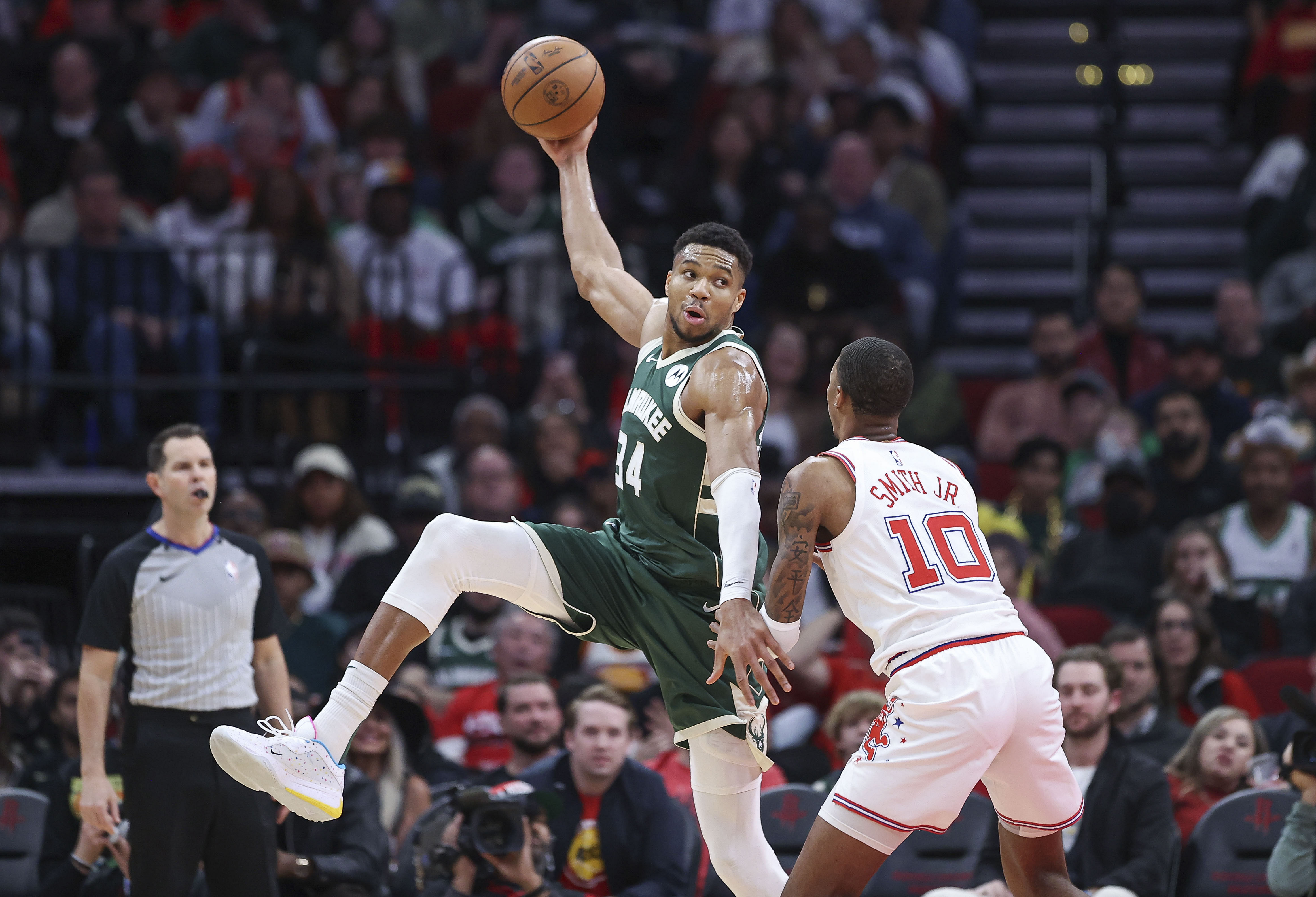 NBA: Milwaukee Bucks at Houston Rockets - Source: Imagn