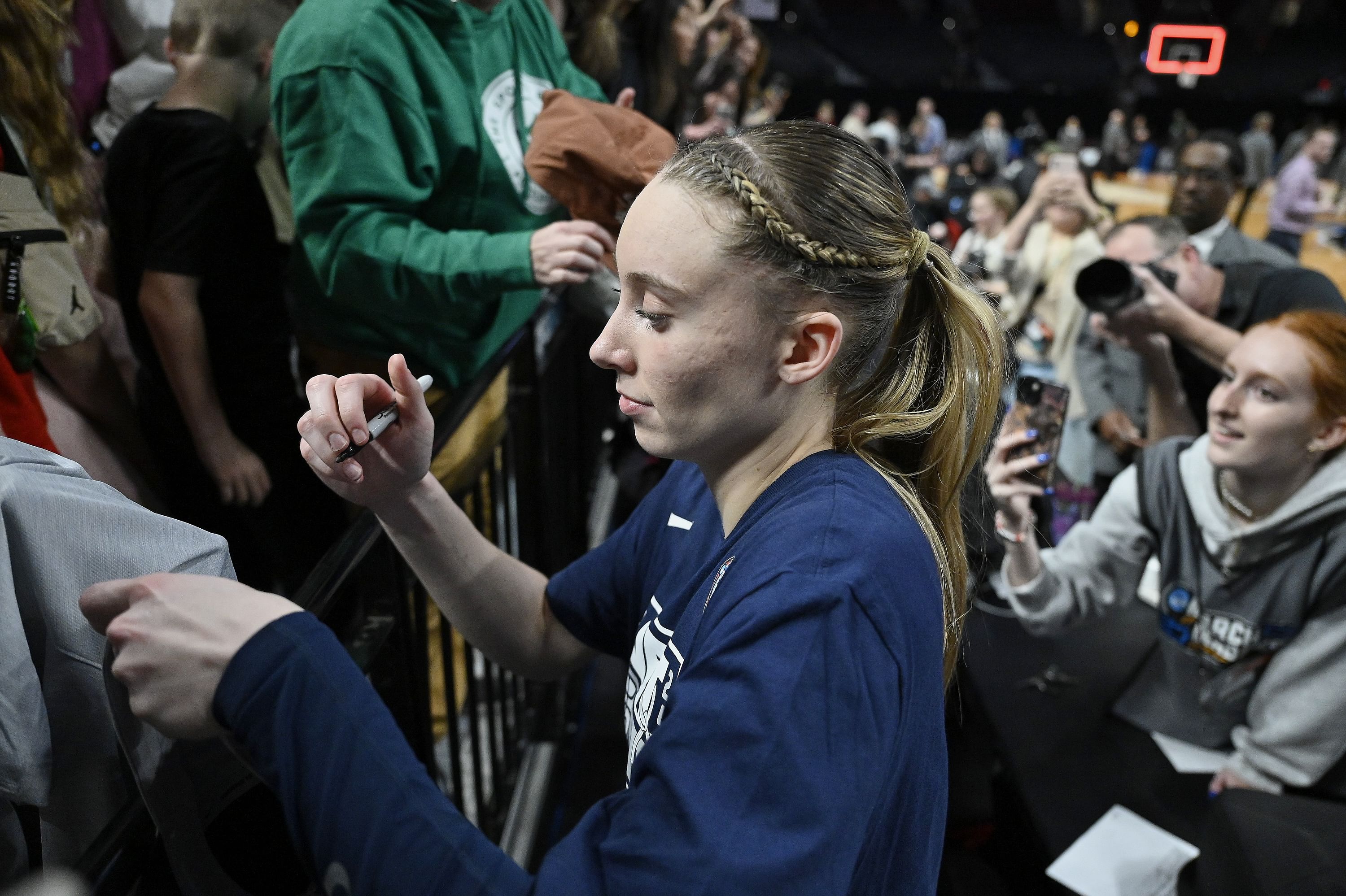 NCAA Womens Basketball: NCAA Tournament Portland Regional-Connecticut vs Southern California - Source: Imagn