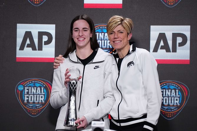 "It's never personal" - Jan Jensen expounds on managing Caitlin Clark's Mamba mentality on Iowa Hawkeyes