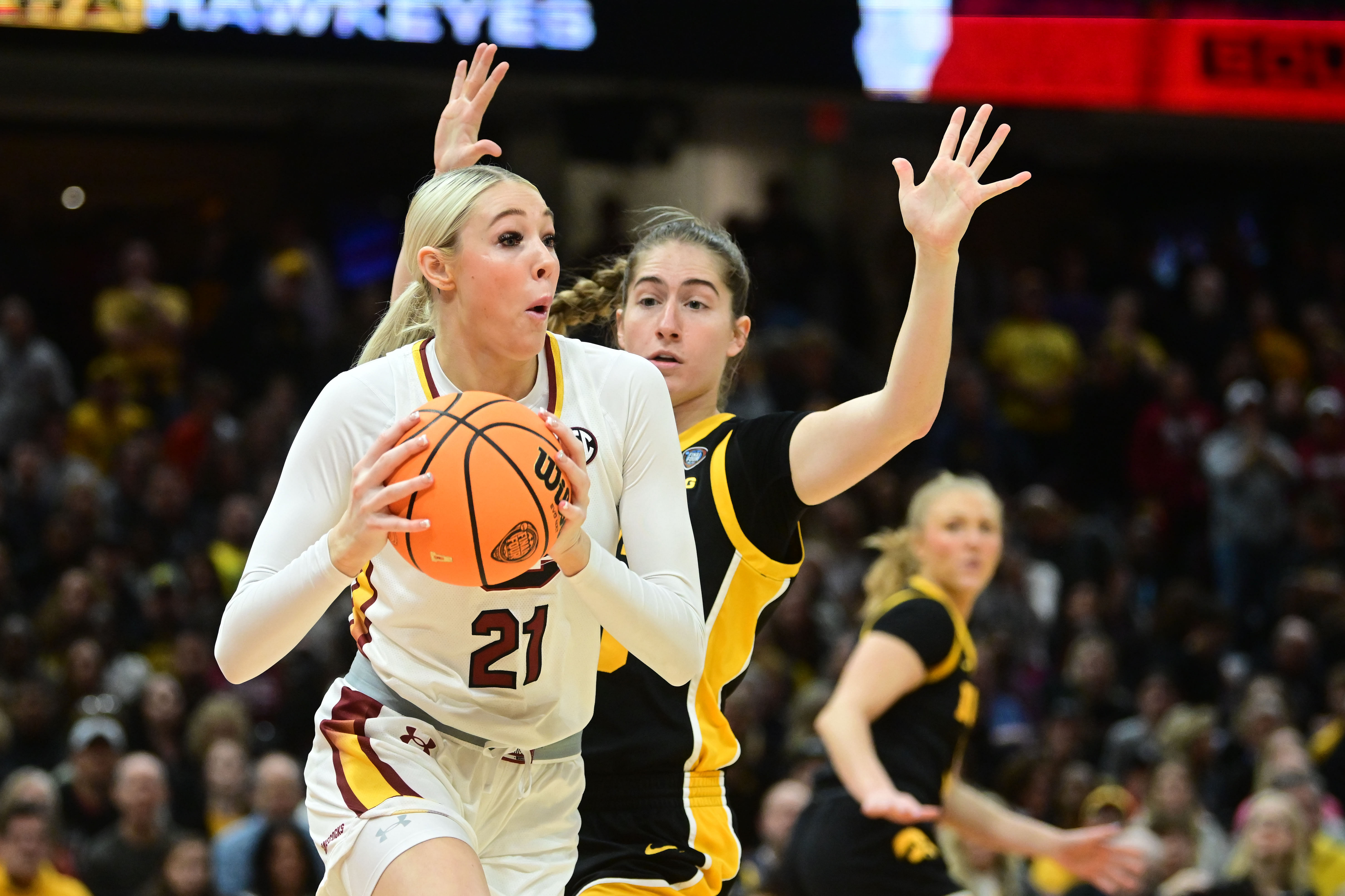 South Carolina forward Chloe Kitts grabbed 14 rebounds in the season opener against Michigan (Image Source: IMAGN)