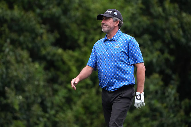 WATCH: Spanish golf legend Jose Maria Olazabal caddies for his nephew at DP World Tour Q School