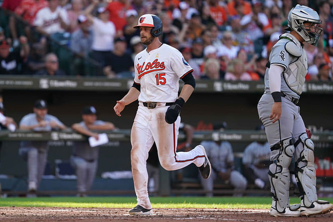 White Sox Free Agency Update: Former Orioles OF agrees to deal with 121-loss team