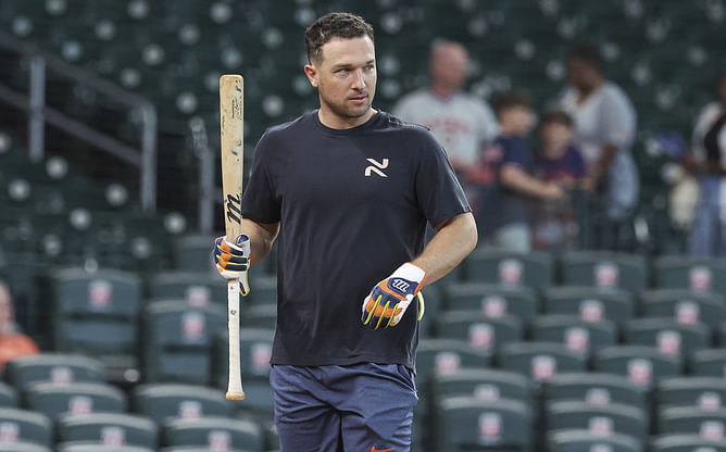 "It taints Alex Cora and few others" – MLB sportscaster believes Alex Bregman won’t be hurt by 2017 Astros cheating scandal in free agency