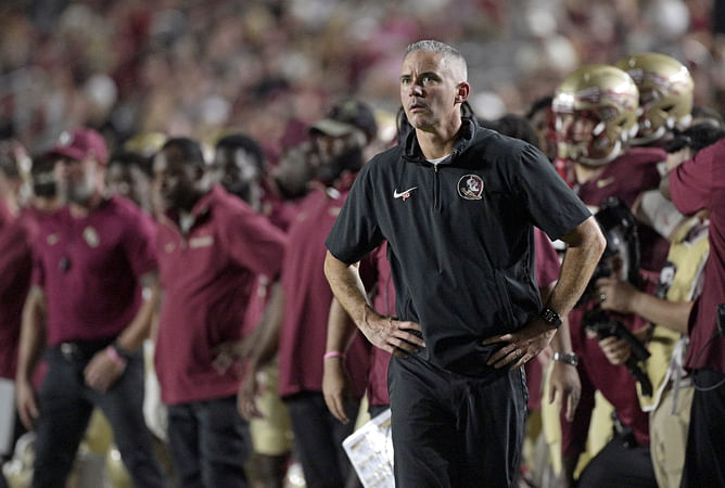 "Being a Florida State fan feels like a bad marriage": CFB world gives up on Mike Norvell's team after Notre Dame humiliation
