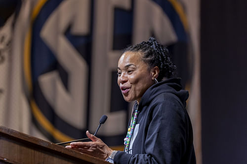 South Carolina's Dawn Staley is third in the women's basketball salary roster, but nearly doubles the salary of the coach at No. 5. (Photo Credit: IMAGN)