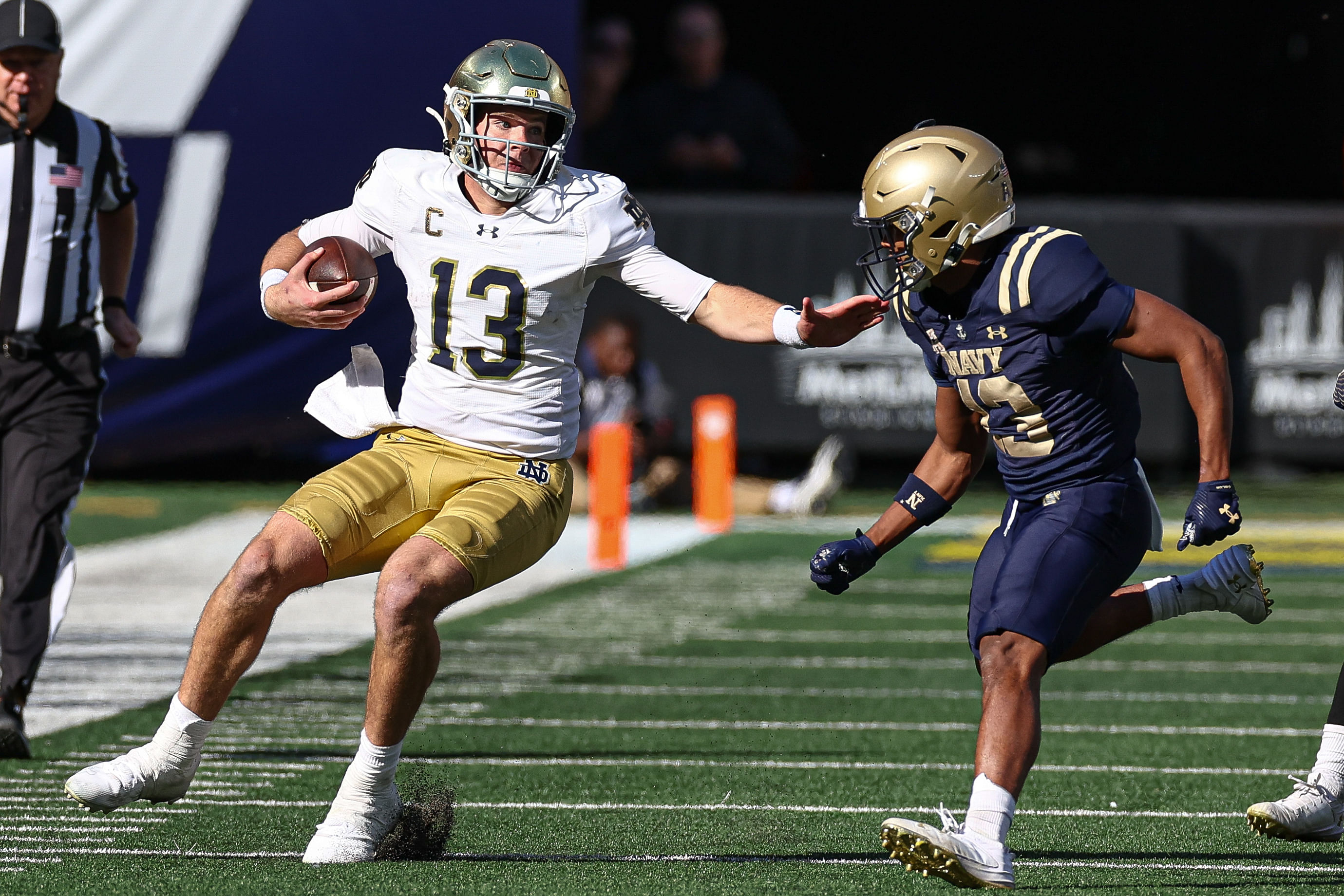 NCAA Football: Notre Dame at Navy - Source: Imagn