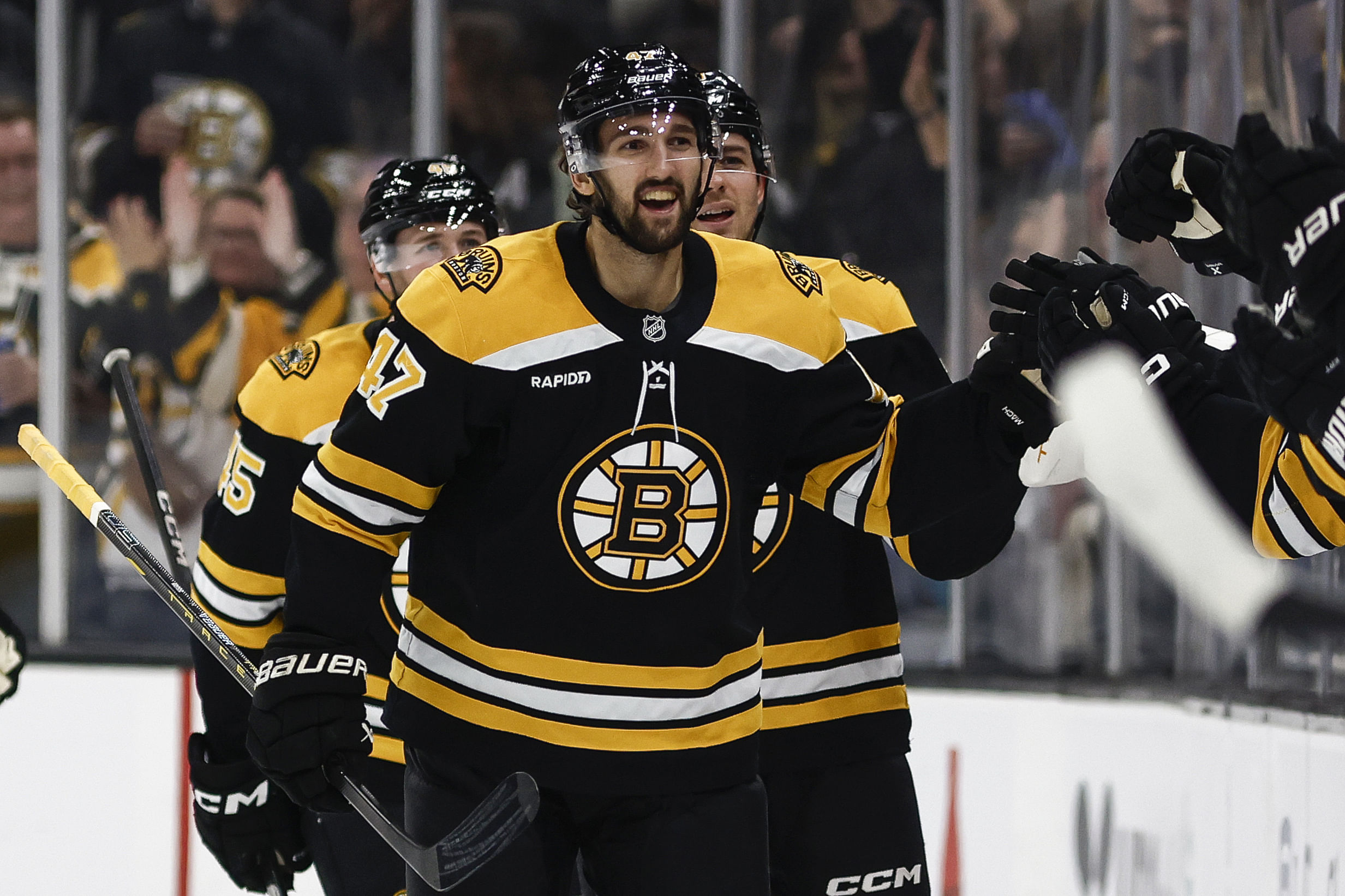 NHL: Toronto Maple Leafs at Boston Bruins - Source: Imagn