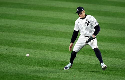 Aaron Judge dropped an easy flyball that allowed the Dodgers to launch a stunning comeback in Game 5 (Photo Credit: IMAGN)