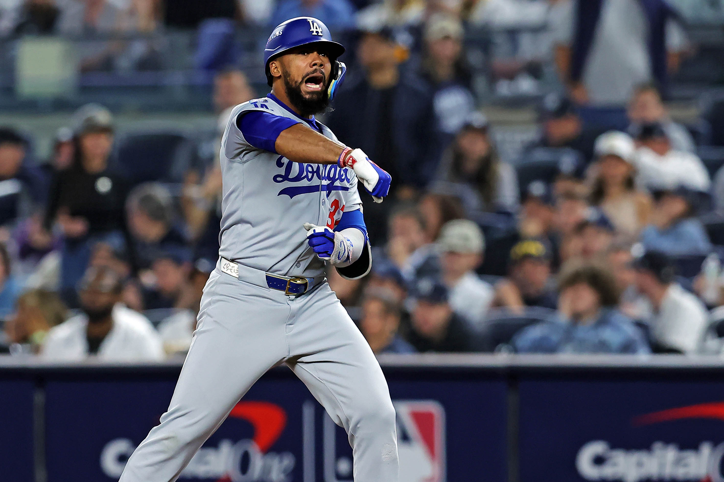 "You are the driving force" - Teoscar Hernandez expresses heartfelt gratitude to fans after World Series-winning season with Dodgers