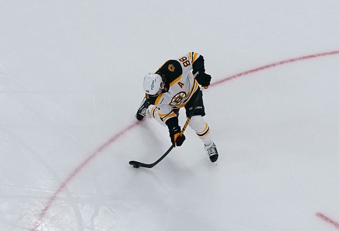 $90,000,000 Boston Bruins star makes his thoughts on HC Jim Montgomery's coaching decisions extremely clear