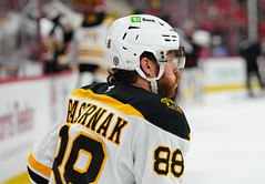 David Pastrnak makes his feelings known about surprise third period benching by Bruins HC