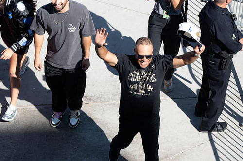 Los Angeles Dodgers-Championship Celebration - Dave Roberts (Photo via IMAGN)