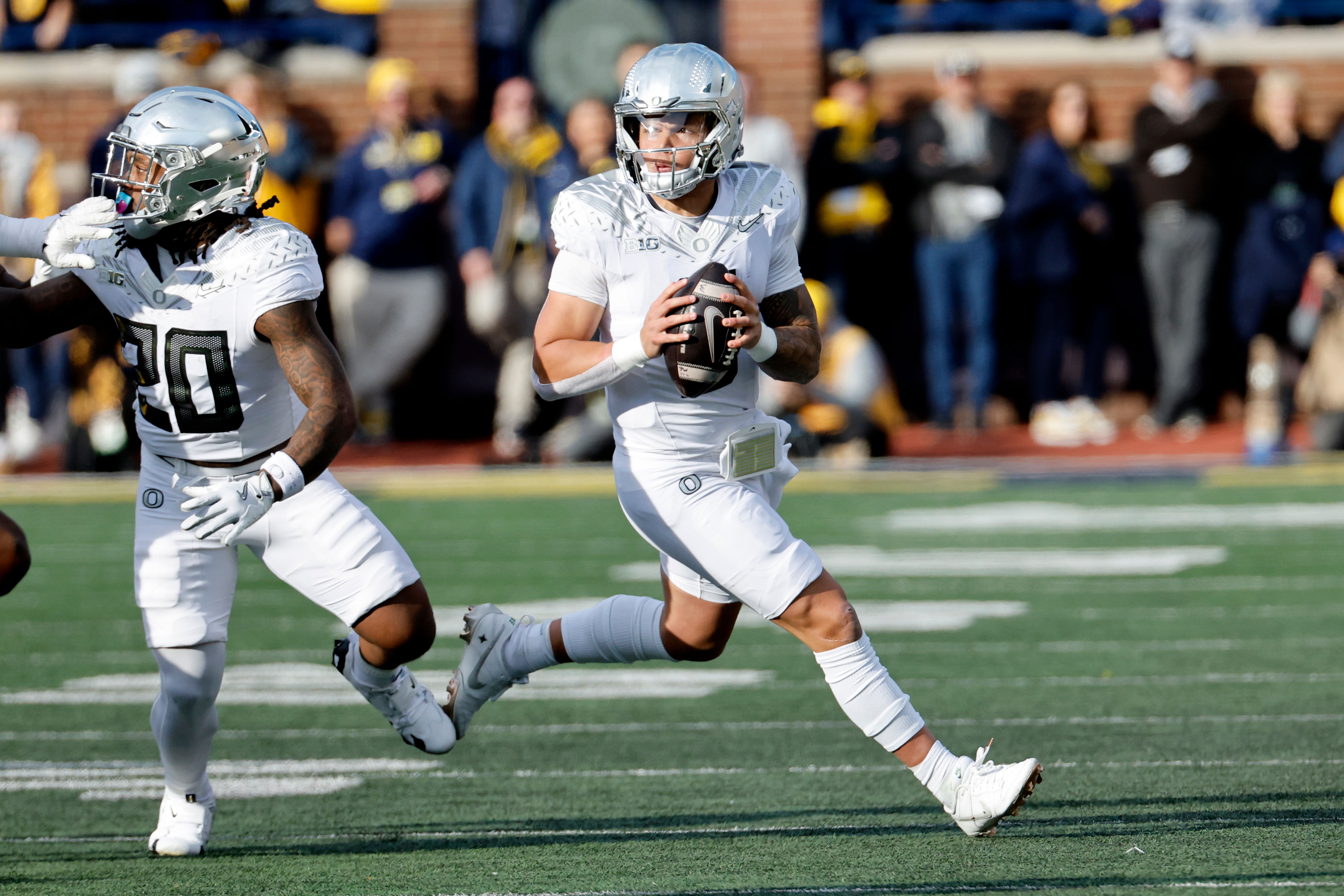 Oregon vs. Michigan Box score, stats and summary feat. Dillon Gabriel