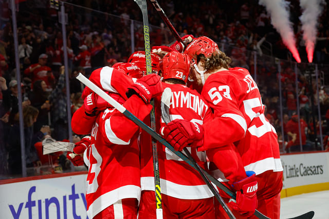 NHL: Buffalo Sabres at Detroit Red Wings - Source: Imagn