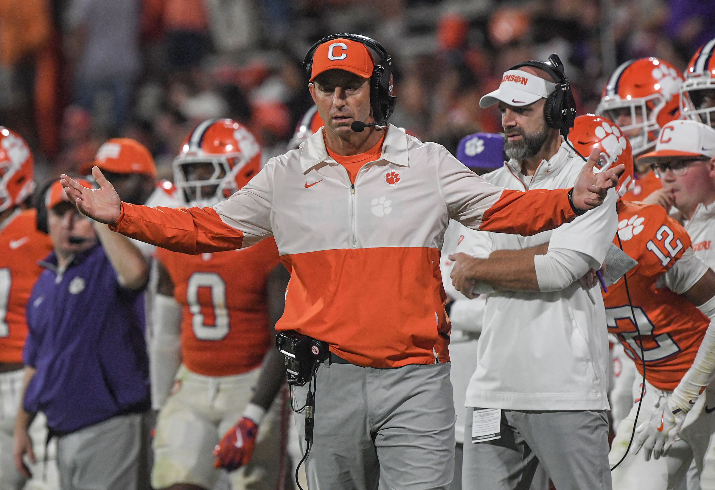 NCAA Football: Louisville at Clemson - Source: Imagn