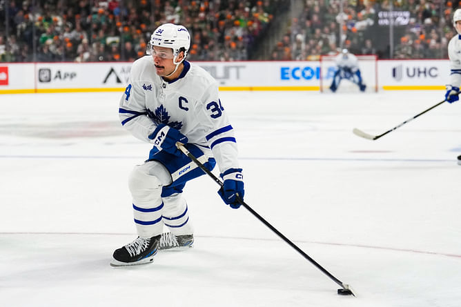 Ex-Maple Leafs defenseman weighs in on Auston Matthews' scoring struggles, draws Alex Ovechkin comparison