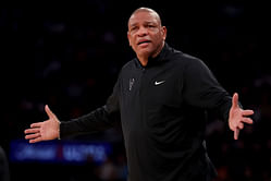 "Make Darvin Ham HC": NBA fans back Bucks assistant coach to succeed Doc Rivers after 2-7 start