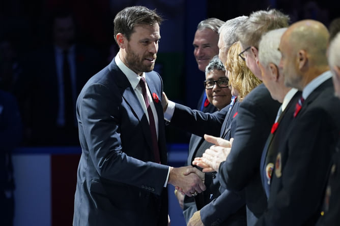 In Photos: Roenick, Weber, Datsyuk walk the Hockey Hall of Fame red carpet ahead of their induction as the 2024 class
