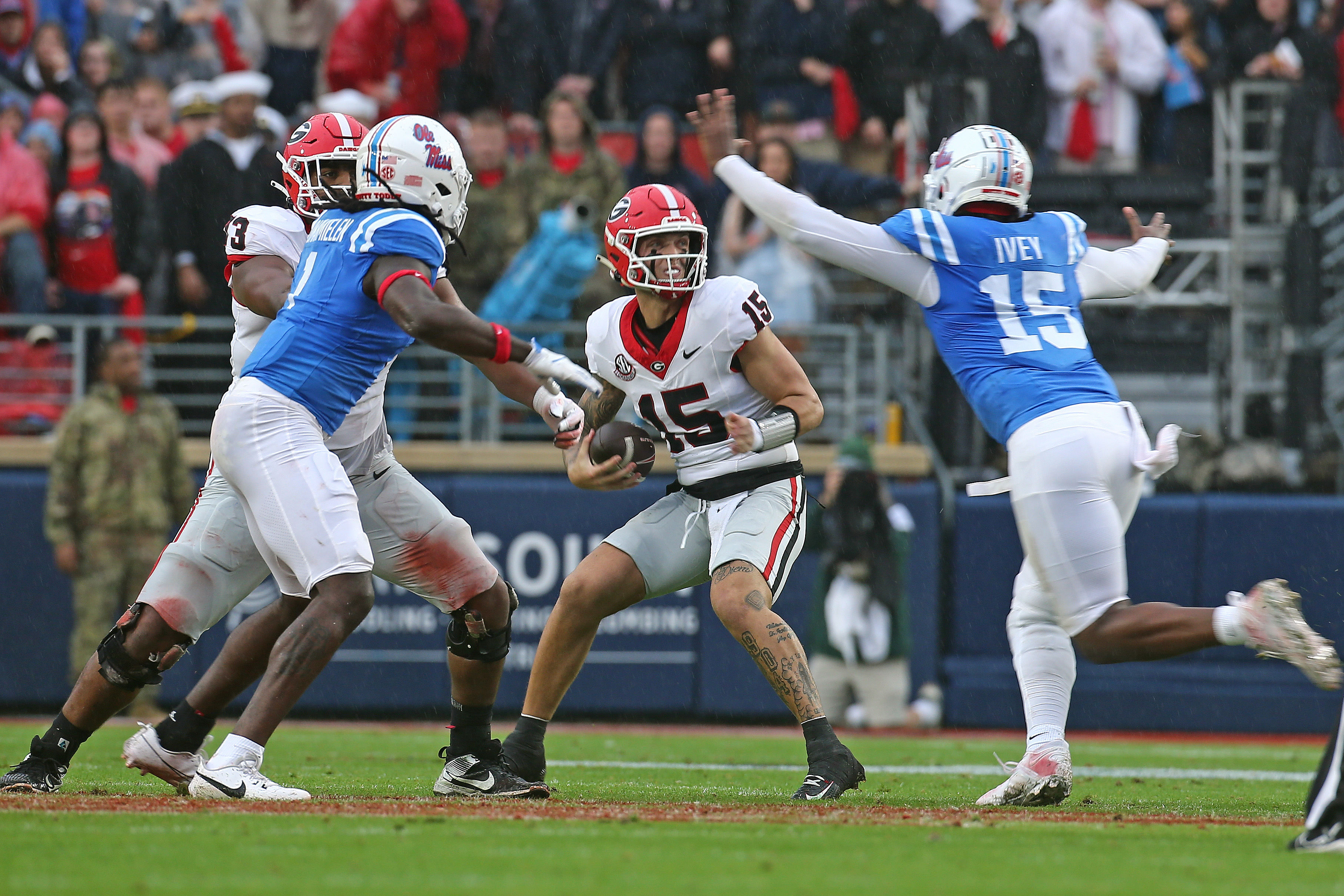 Georgia Bulldogs quarterback Carson Beck - Source: Imagn