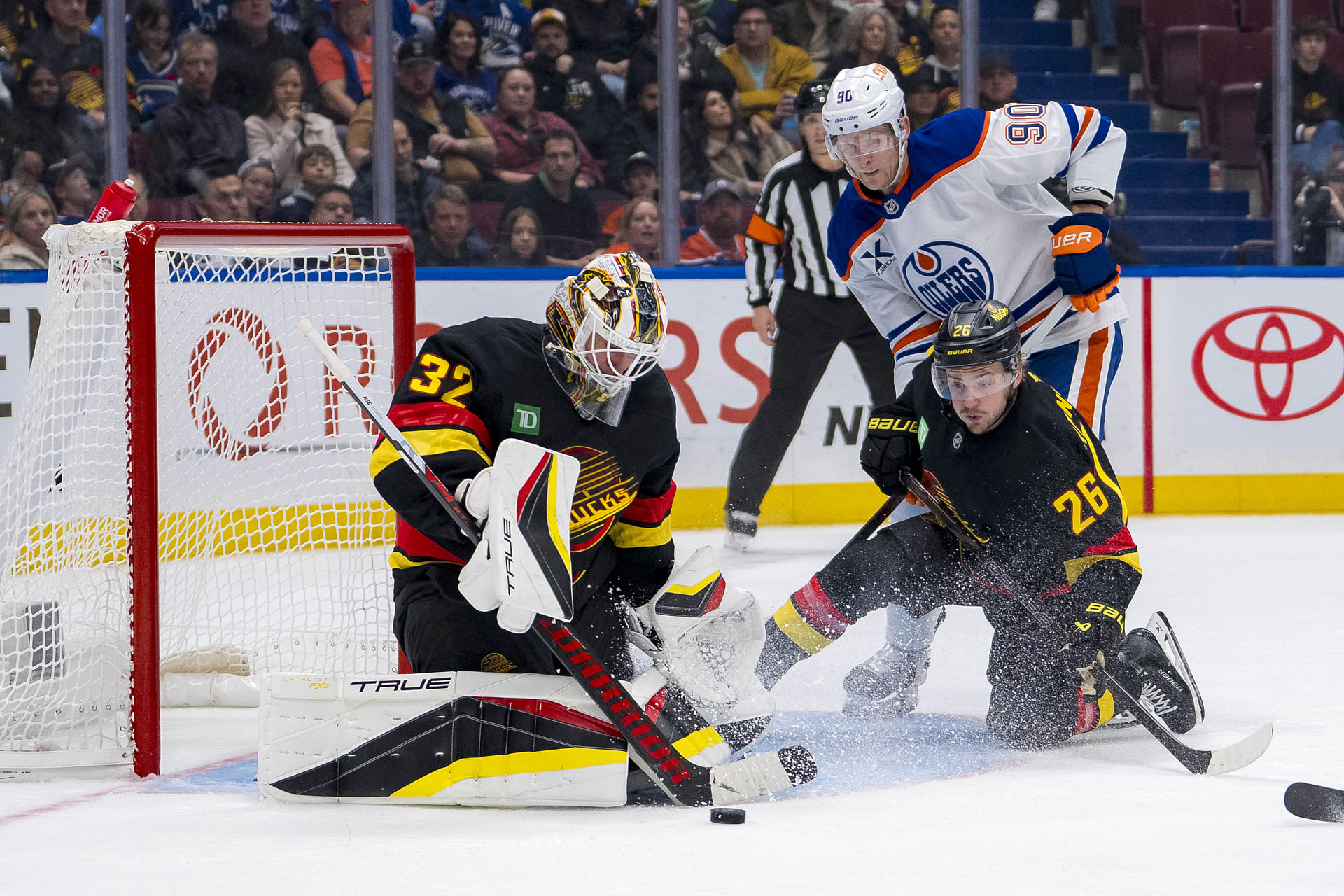 NHL: Edmonton Oilers at Vancouver Canucks - Source: Imagn