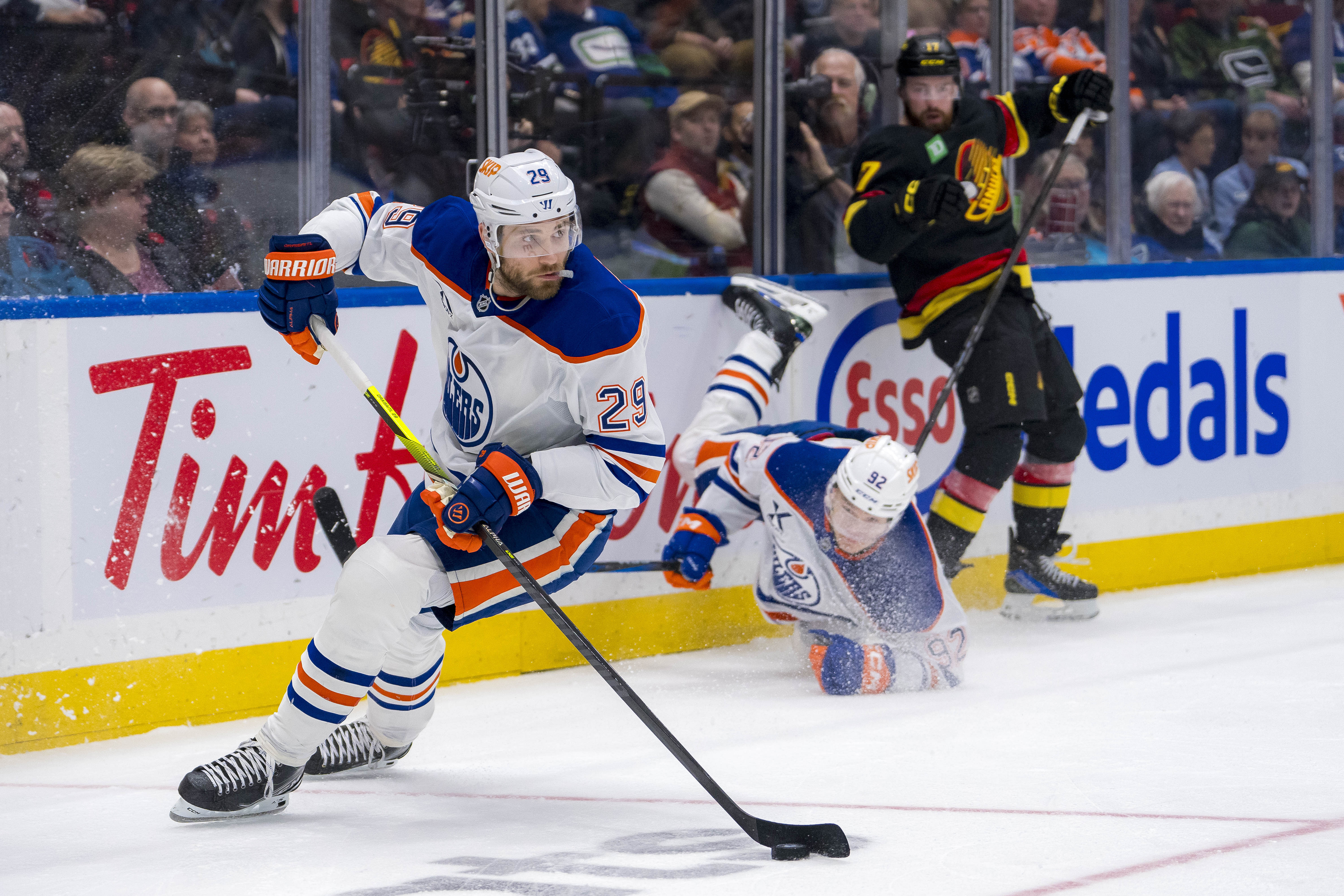 NHL: Edmonton Oilers at Vancouver Canucks - Source: Imagn