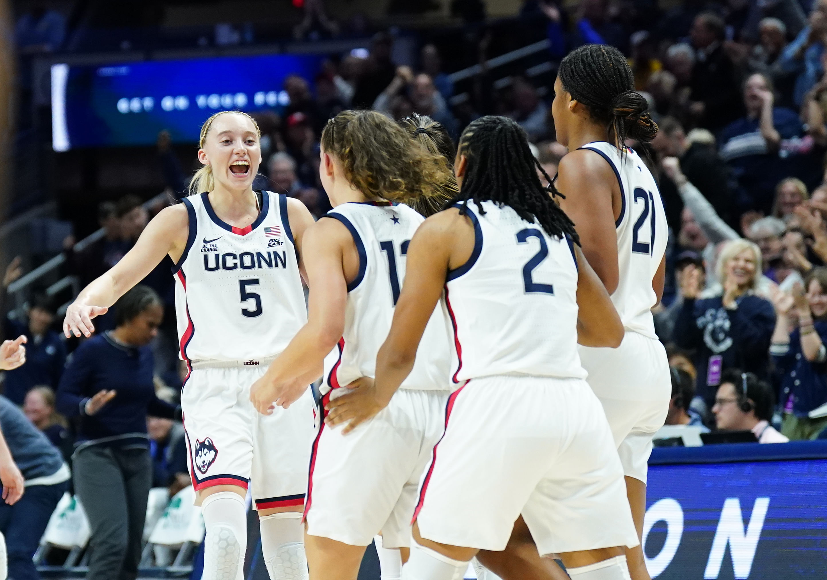 Paige Bueckers with her UConn teammates (NCAA Women&#039;s Basketball: South Florida at Connecticut - Source: Imagn)