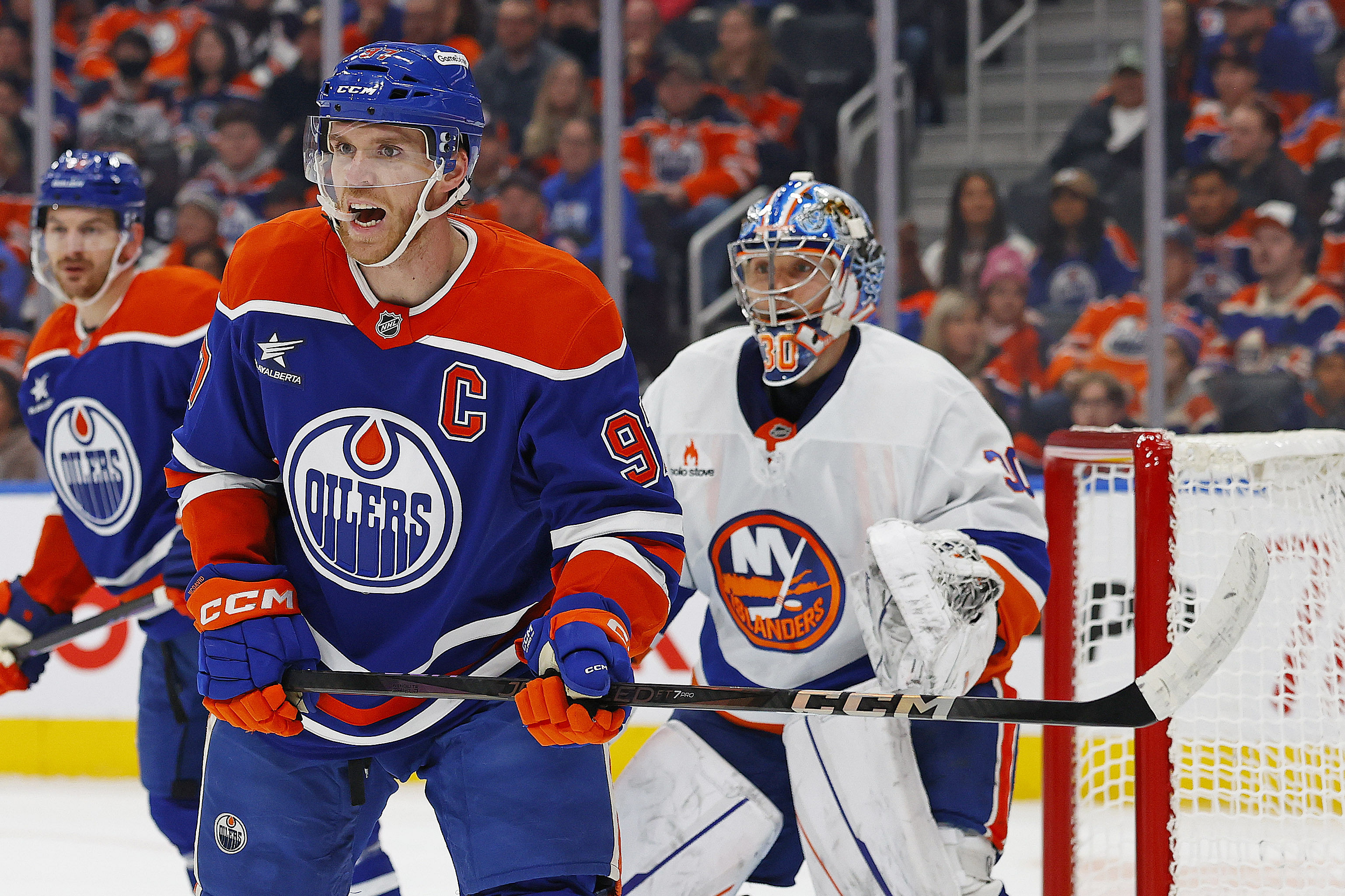 NHL: New York Islanders at Edmonton Oilers - Source: Imagn