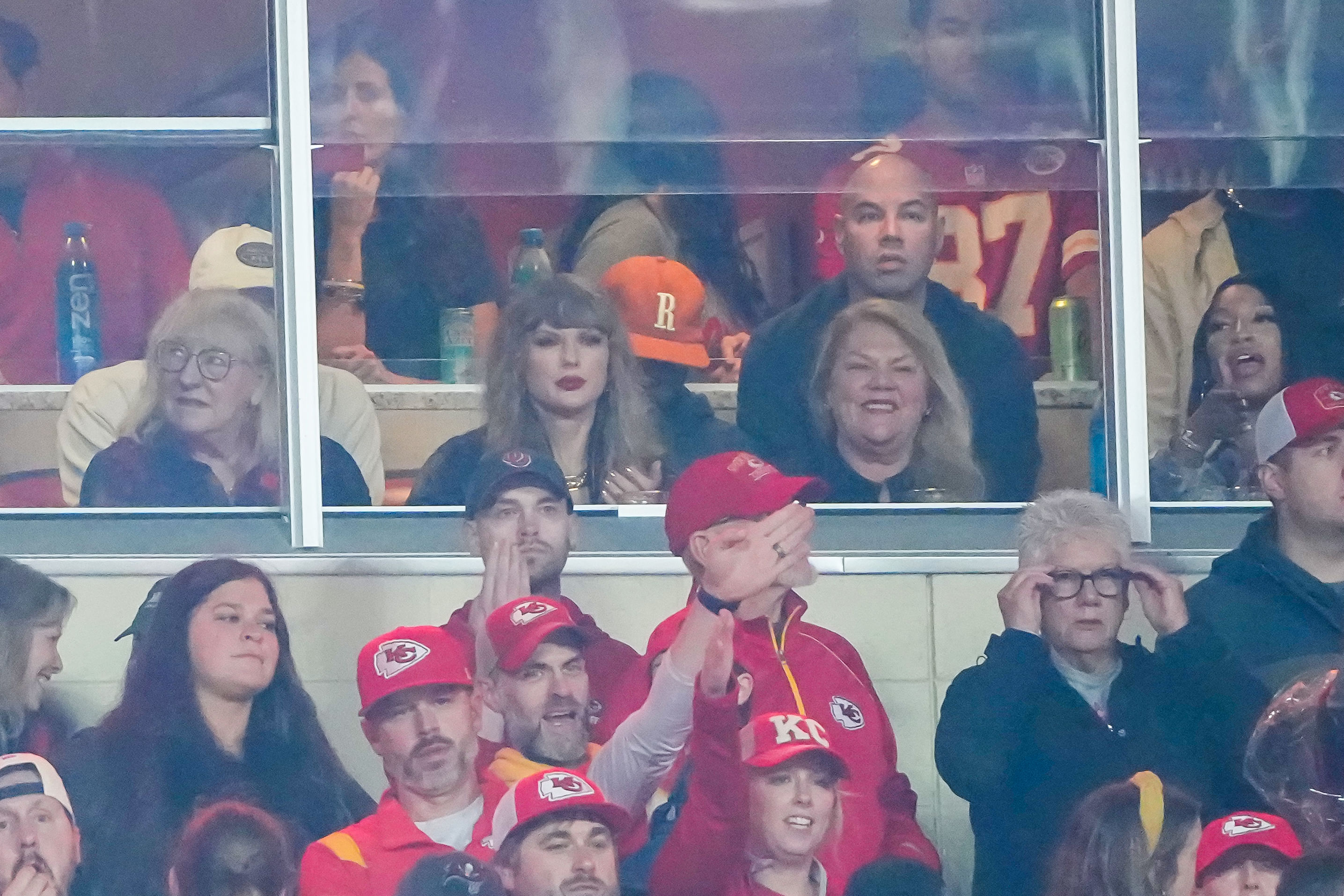 Taylor Swift at the Chiefs vs. Tampa Bay Buccaneers game on November 4. (Source: Imagn)