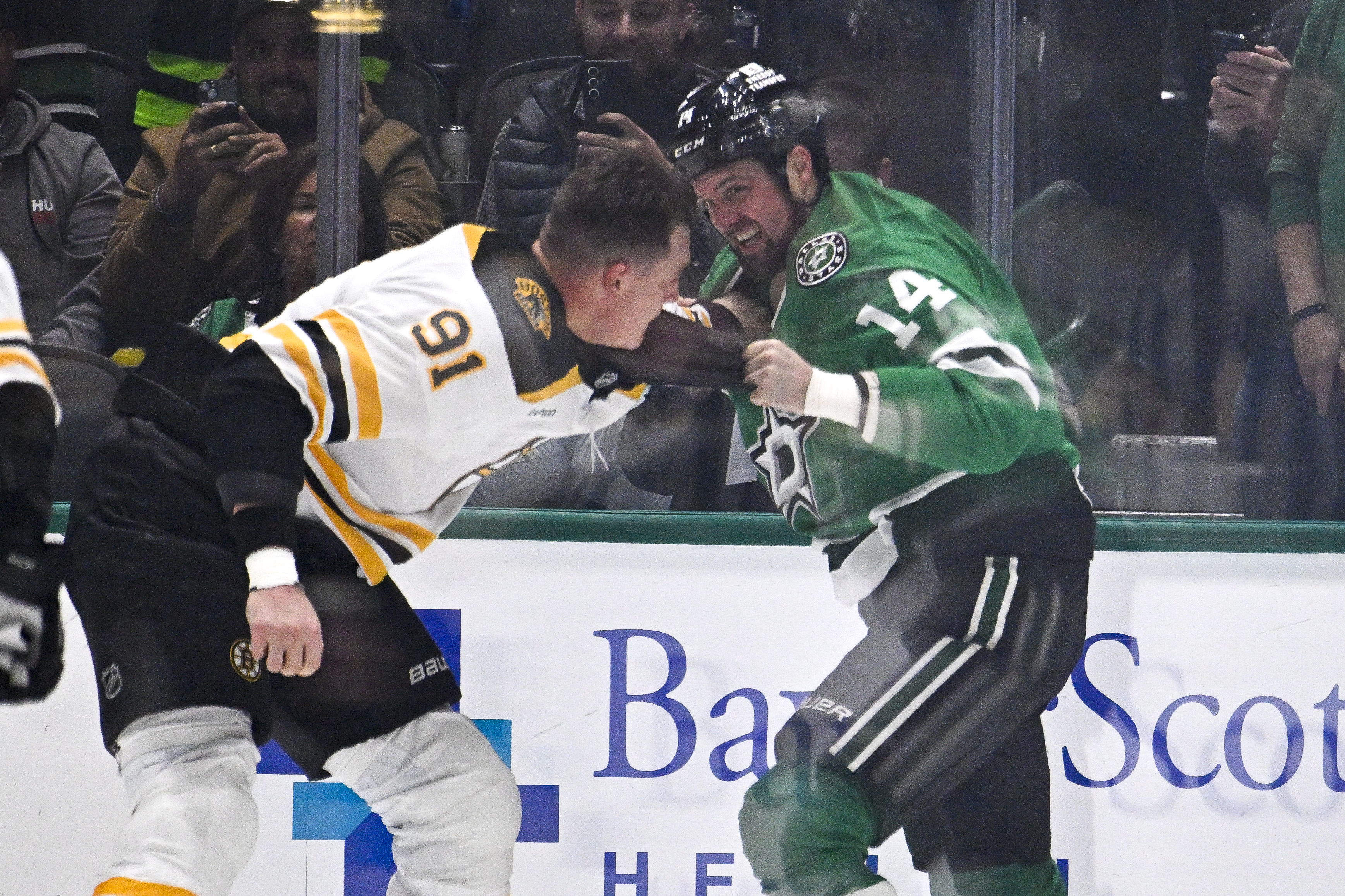 Watch: Nikita Zadorov pummels Jamie Benn with heavy rights in retaliation for hit on Brandon Carlo