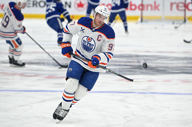 "Just a number to me": Elliotte Friedman reveals Connor McDavid's mindset after hitting 1,000 point NHL milestone