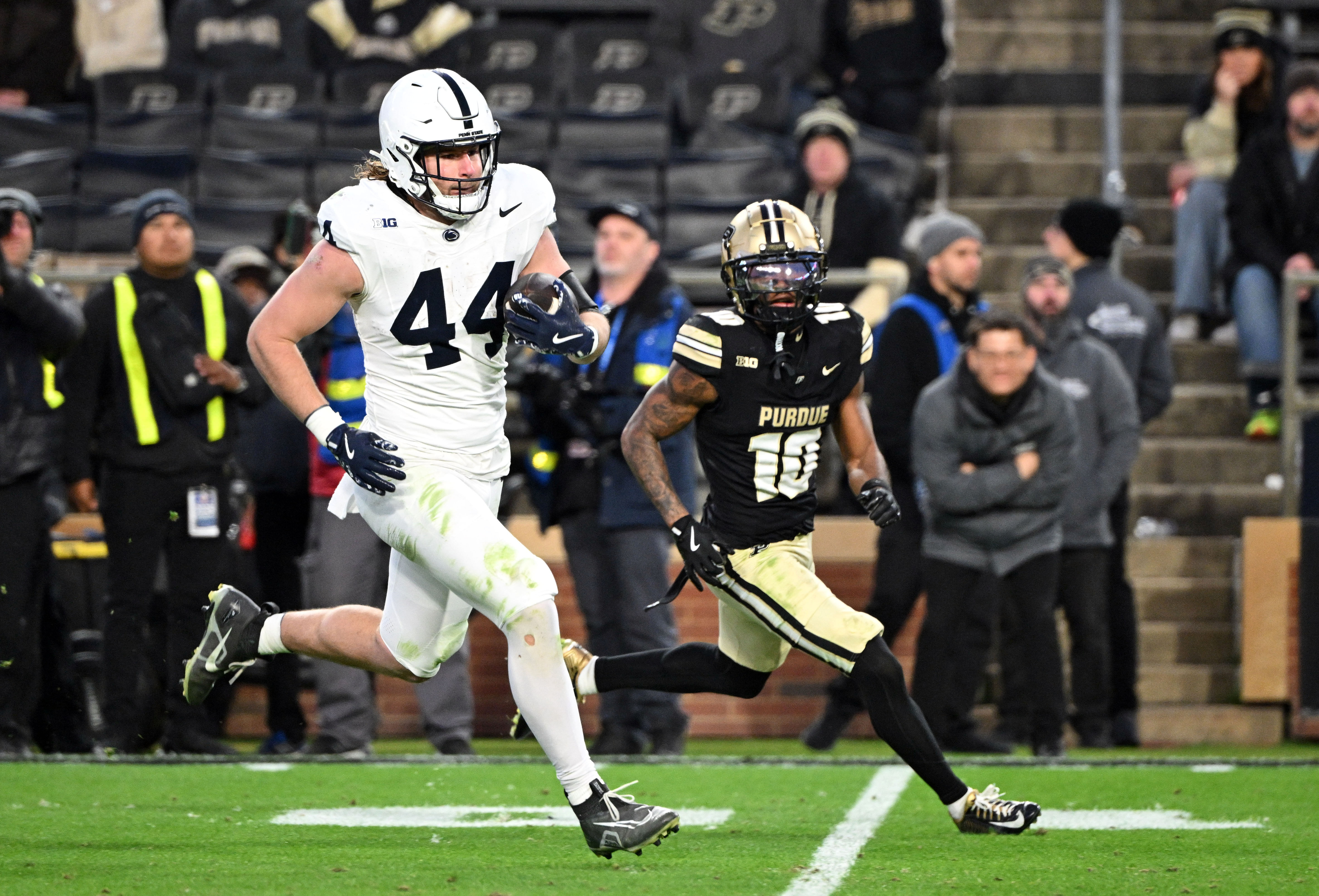 Penn State&#039;s Tyler Warren is one of the nation&#039;s best tight ends. (Photo Credit: IMAGN)