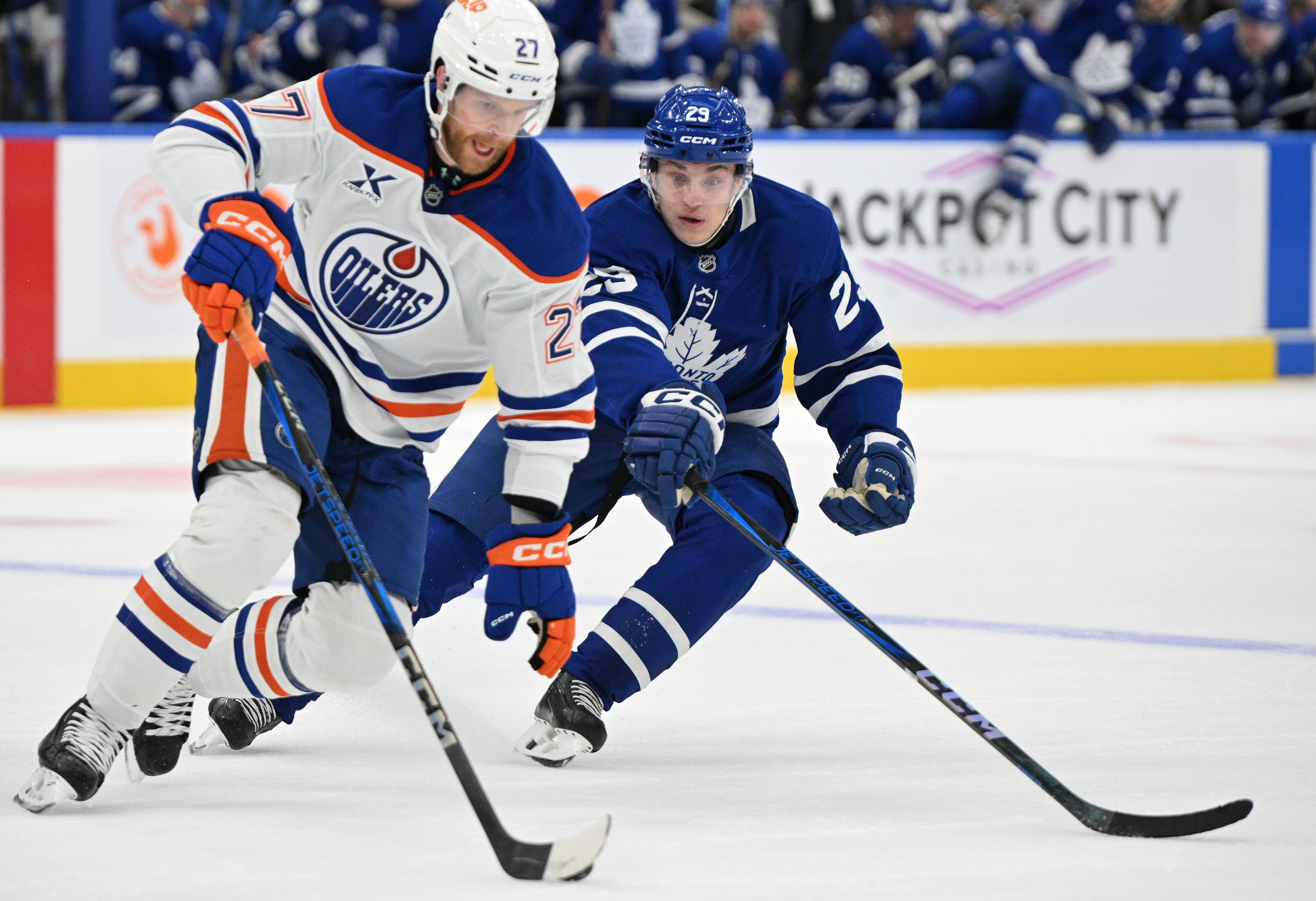 NHL: Edmonton Oilers at Toronto Maple Leafs - Source: Imagn