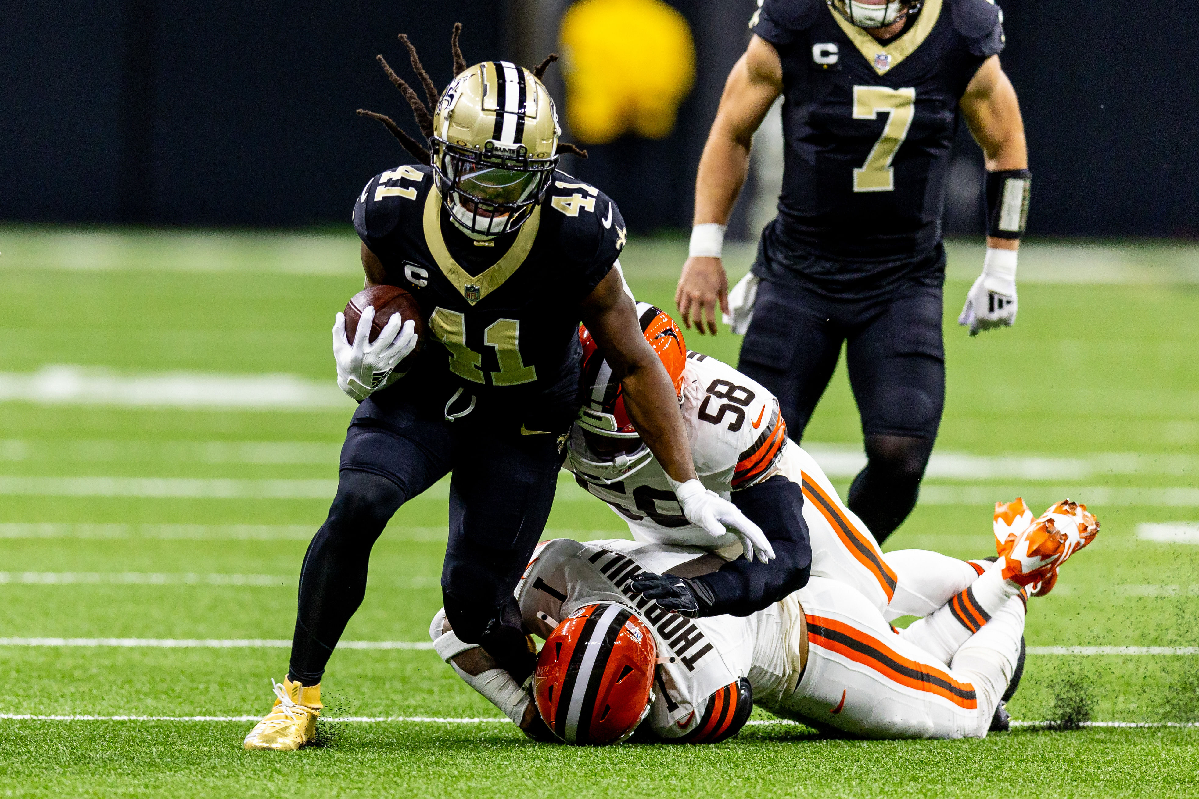 Alvin Kamara - NFL Fantasy Football studs on bye in Week 12 - Source: Imagn