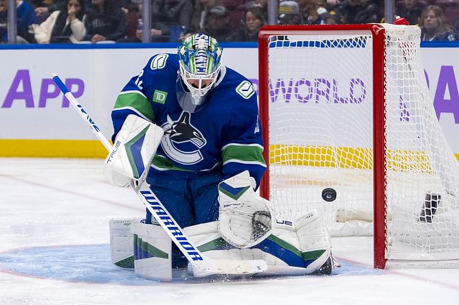 Canucks' Rick Tocchet makes his feelings known about benching Kevin Lankinen when Thatcher Demko returns